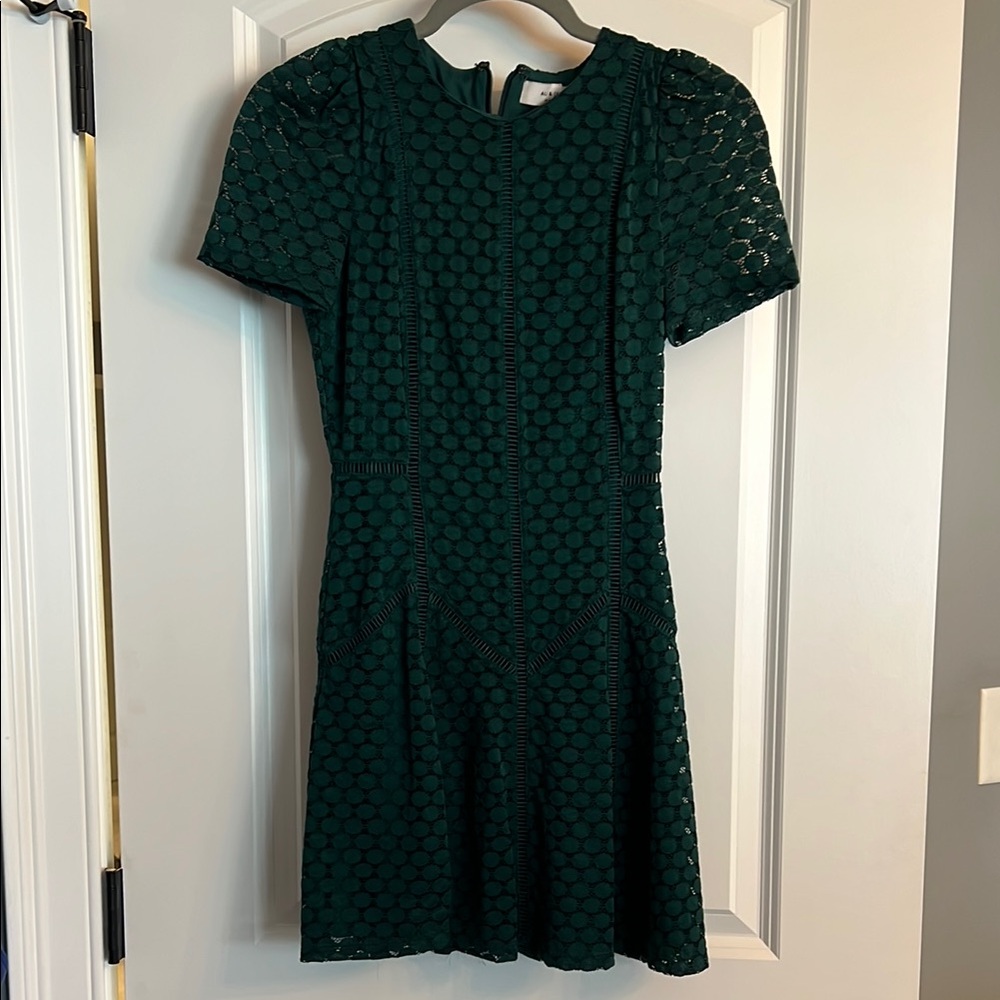 Women's Dark Green Lace Short-Sleeve Dress